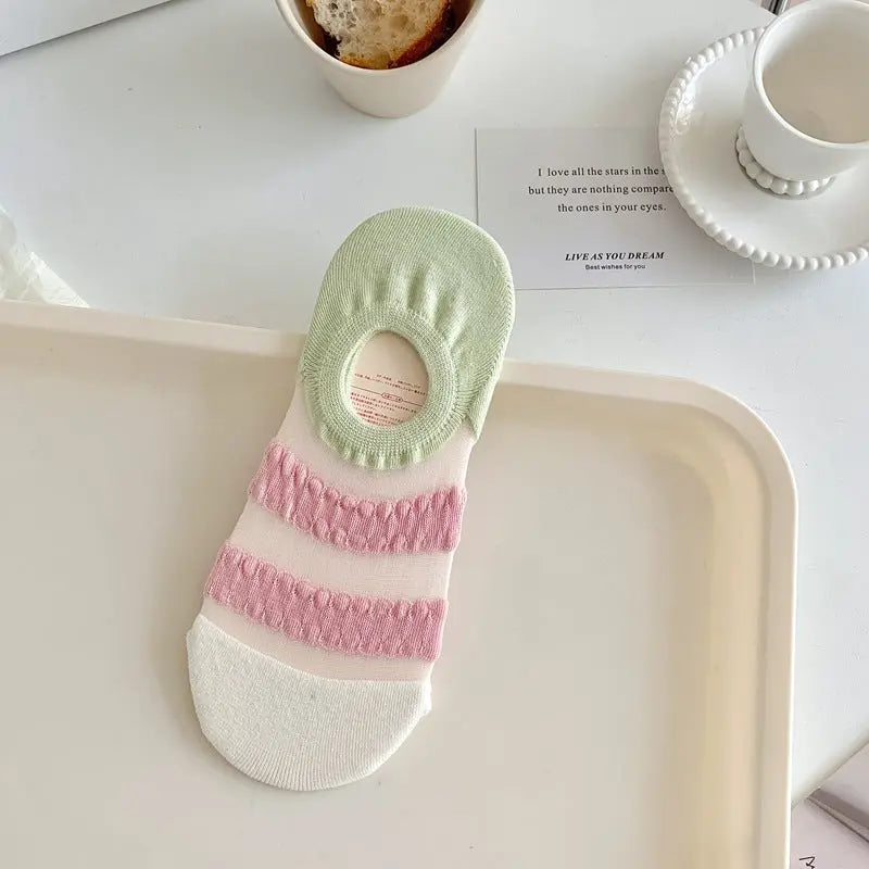 Women's Fashionable Wave Kanekalon Breathable Non-slip Low Cut Sock – Bold & Fun Statement Socks Cerise Max