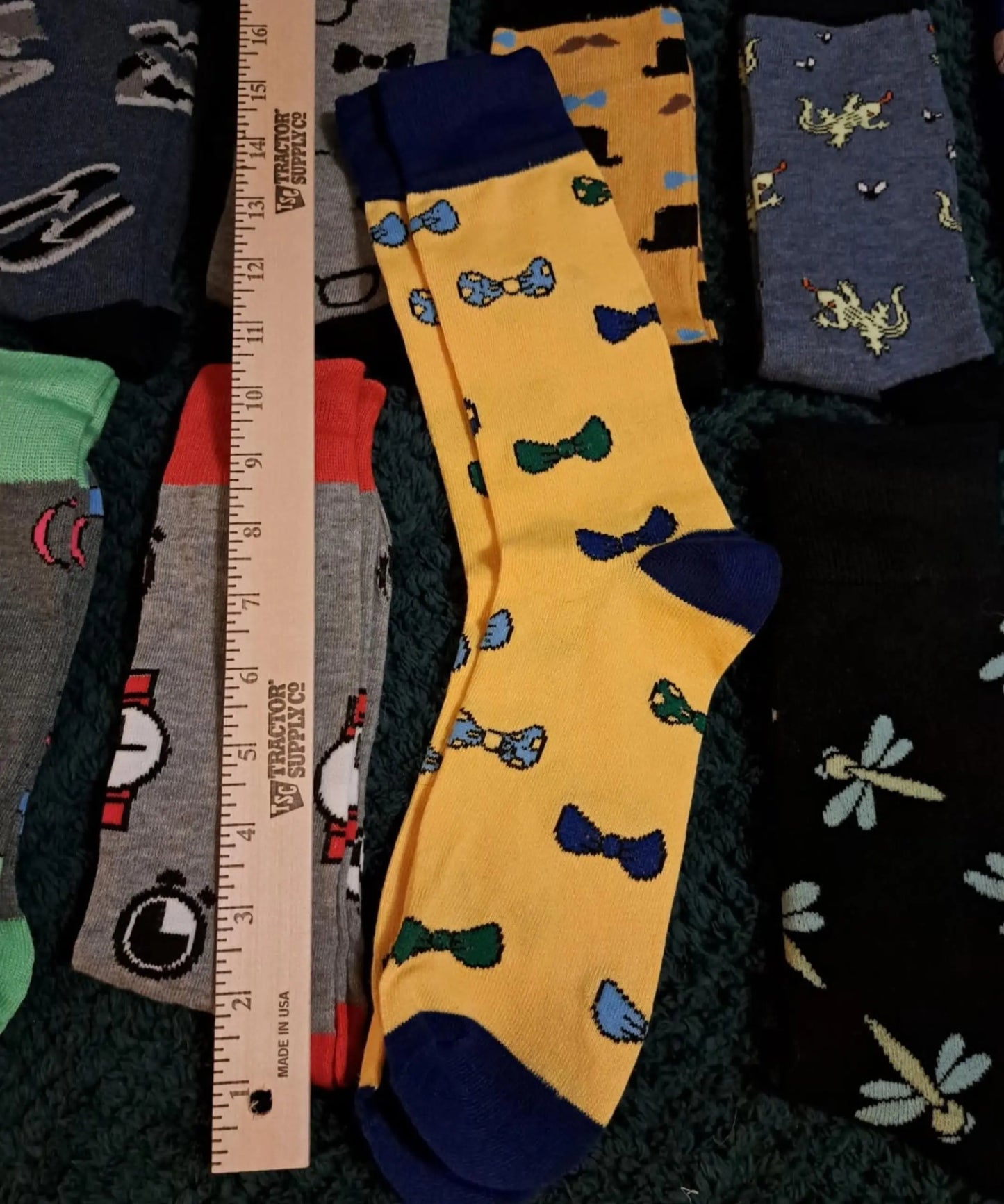 Men's Cuisine Novelty Socks - 6 Pairs – Premium Dress Socks for Office & Formal Wear Maroon Menoetius